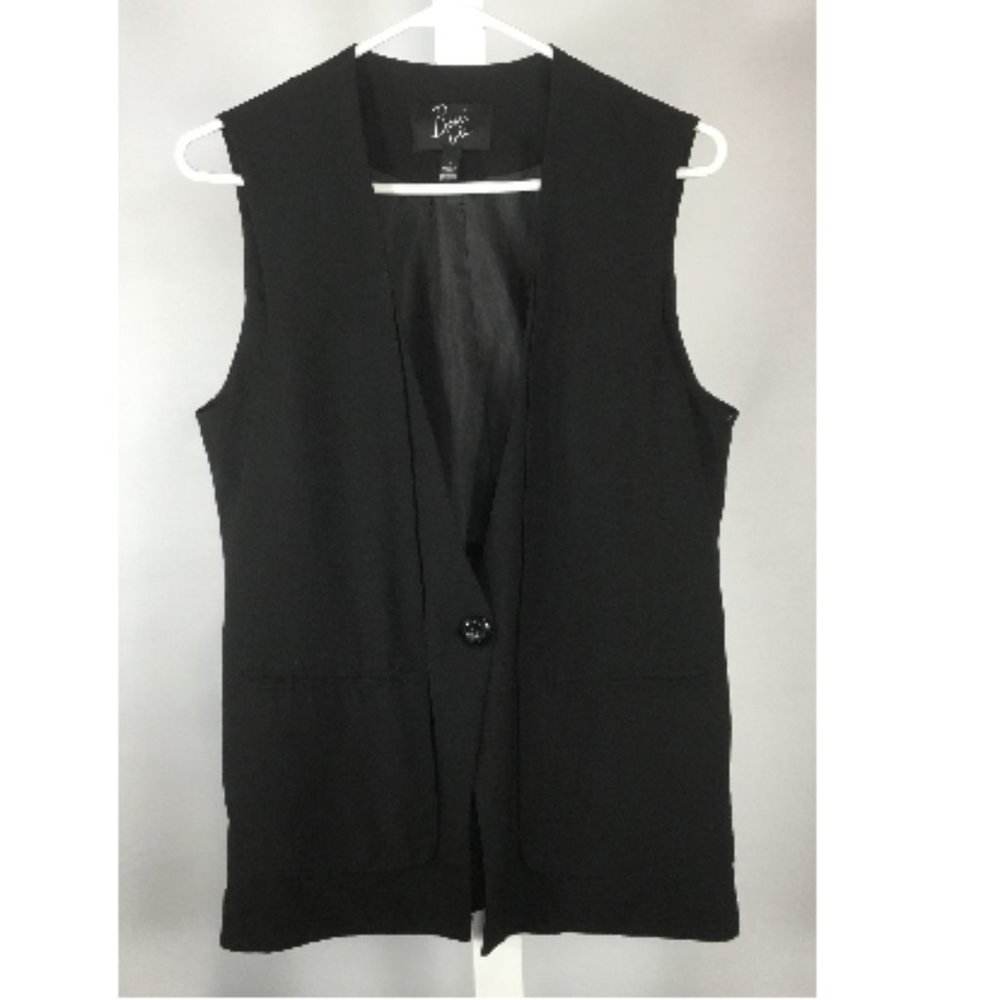 Black One Button Fitted Vest